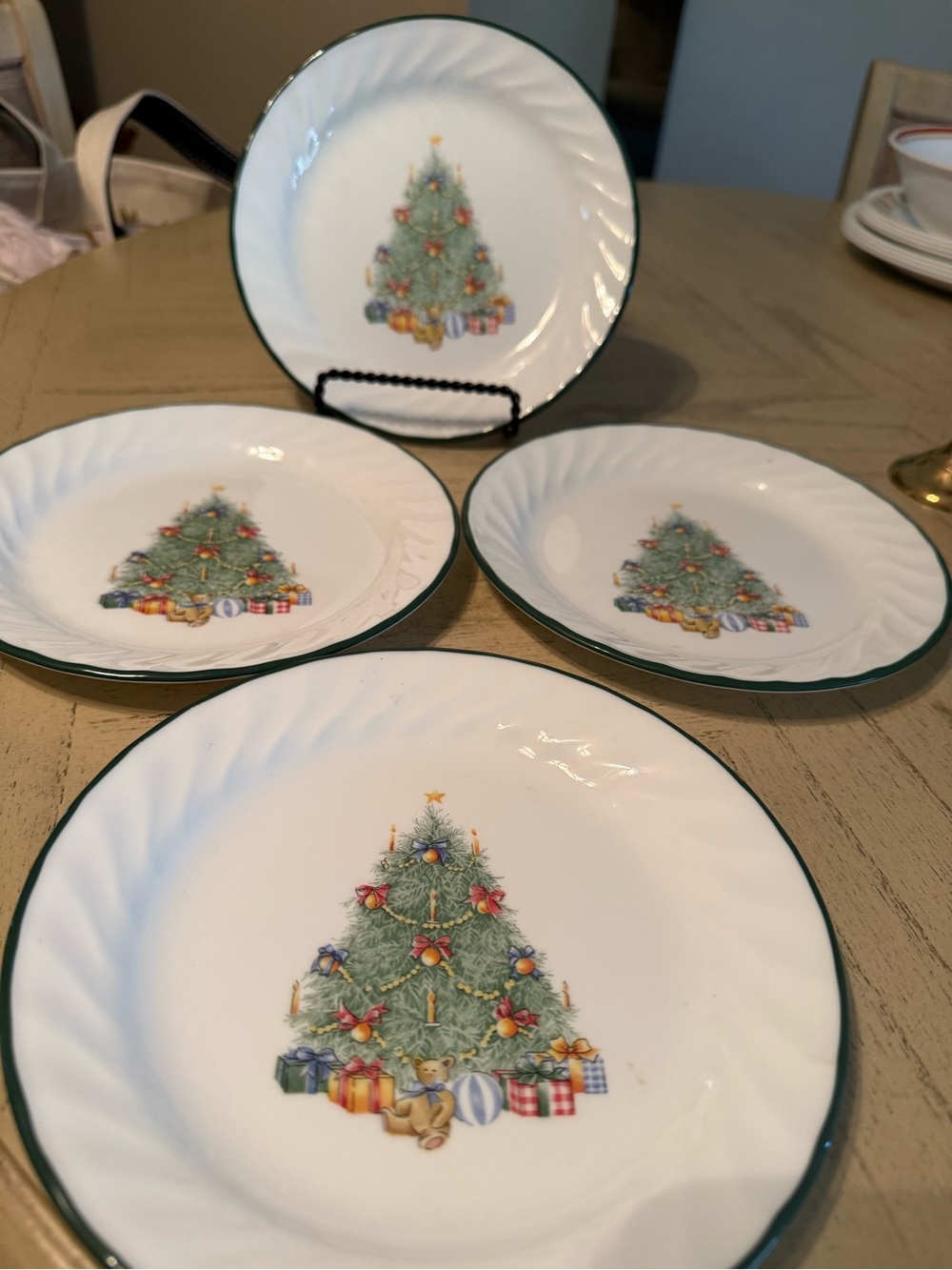 4 Corelle Christmas Tree "Holiday Magic" Dessert Swirl Salad Bread Plates 7 1/4"